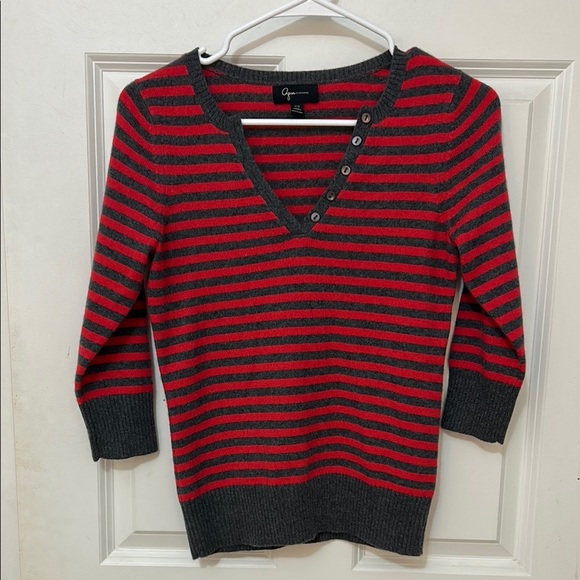 Aqua Cashmere V-Neck Sweater with 3/4 Sleeves size XS red gray striped - Picture 1 of 5